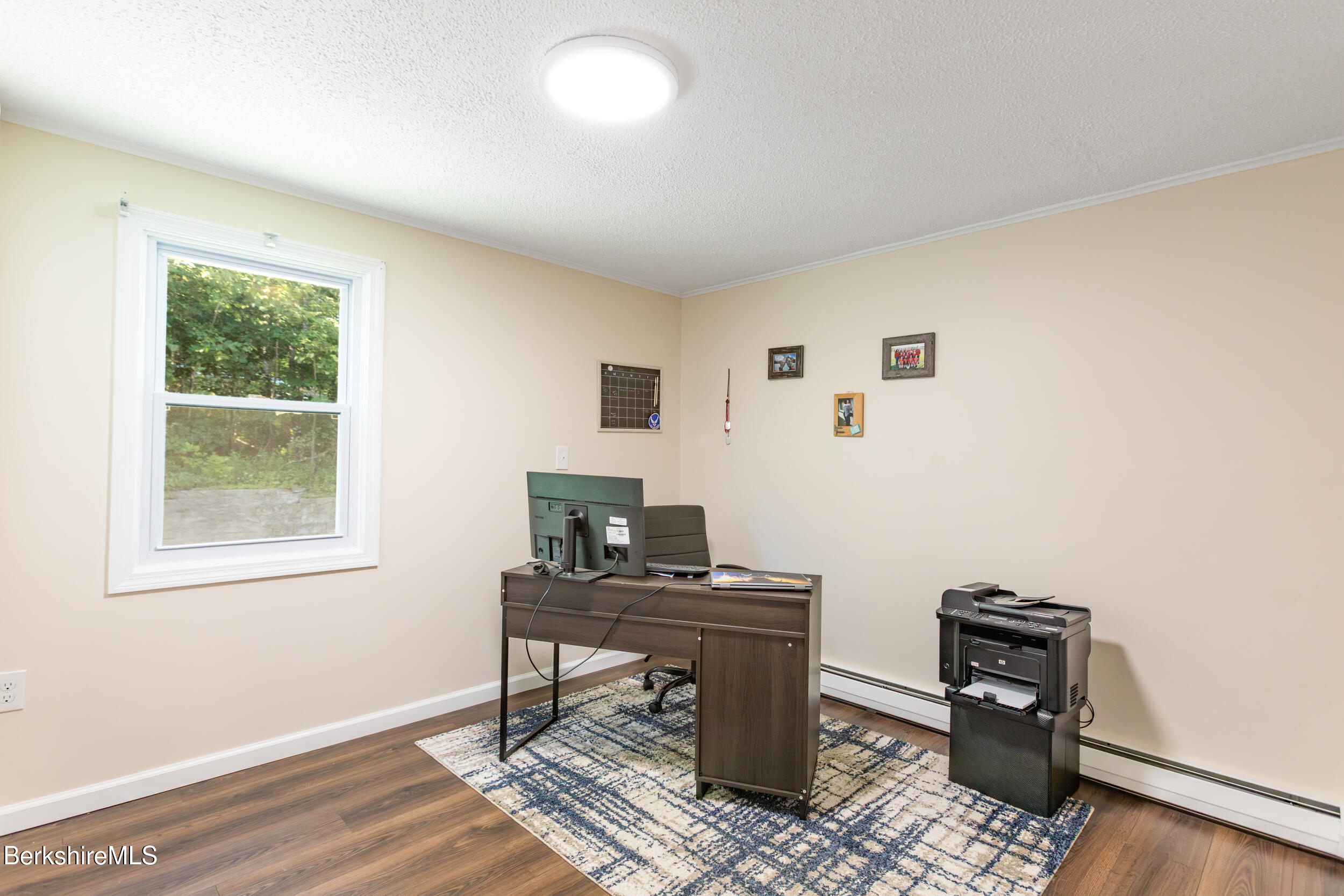 40 Curran Rd