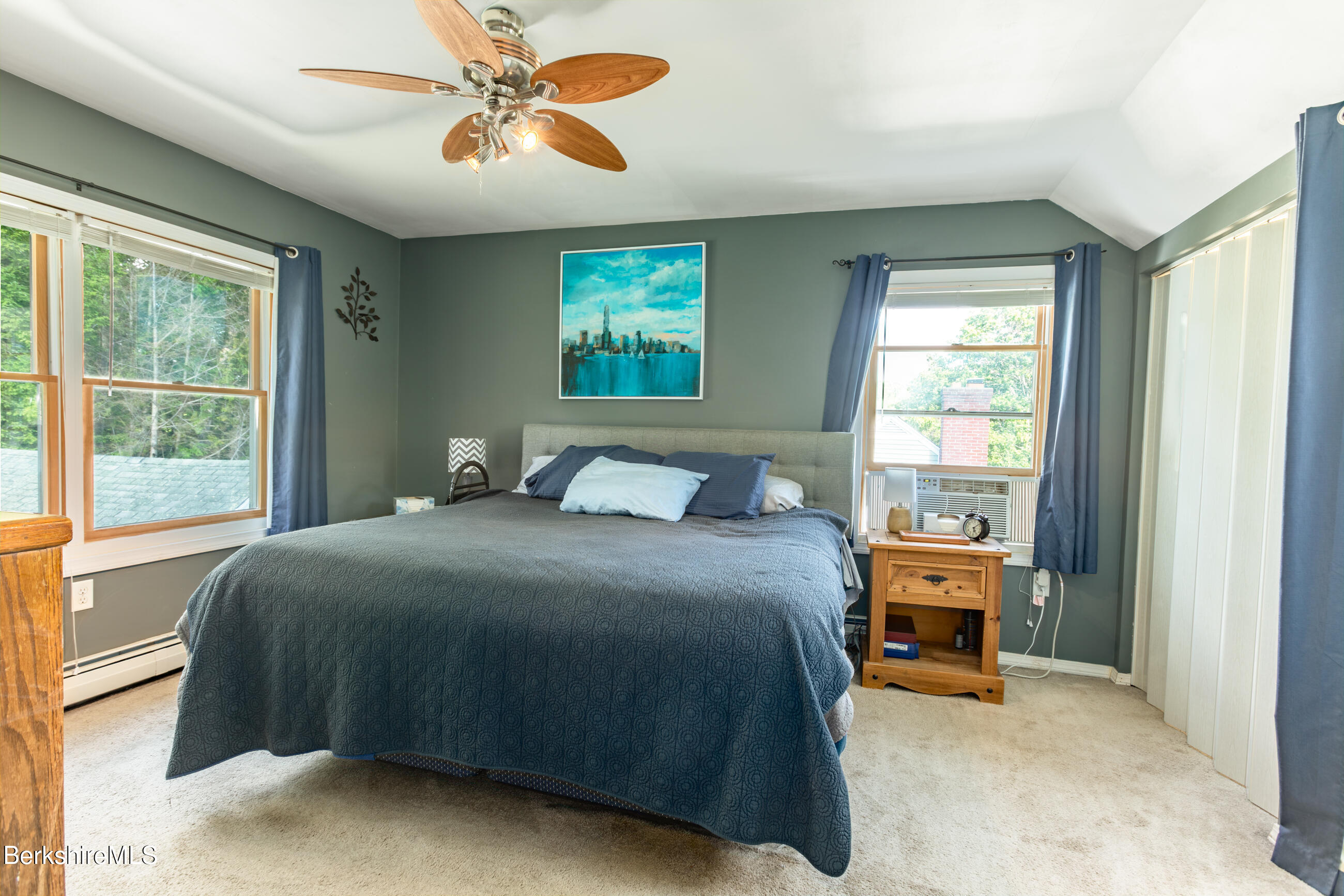 38 Velma Ave
