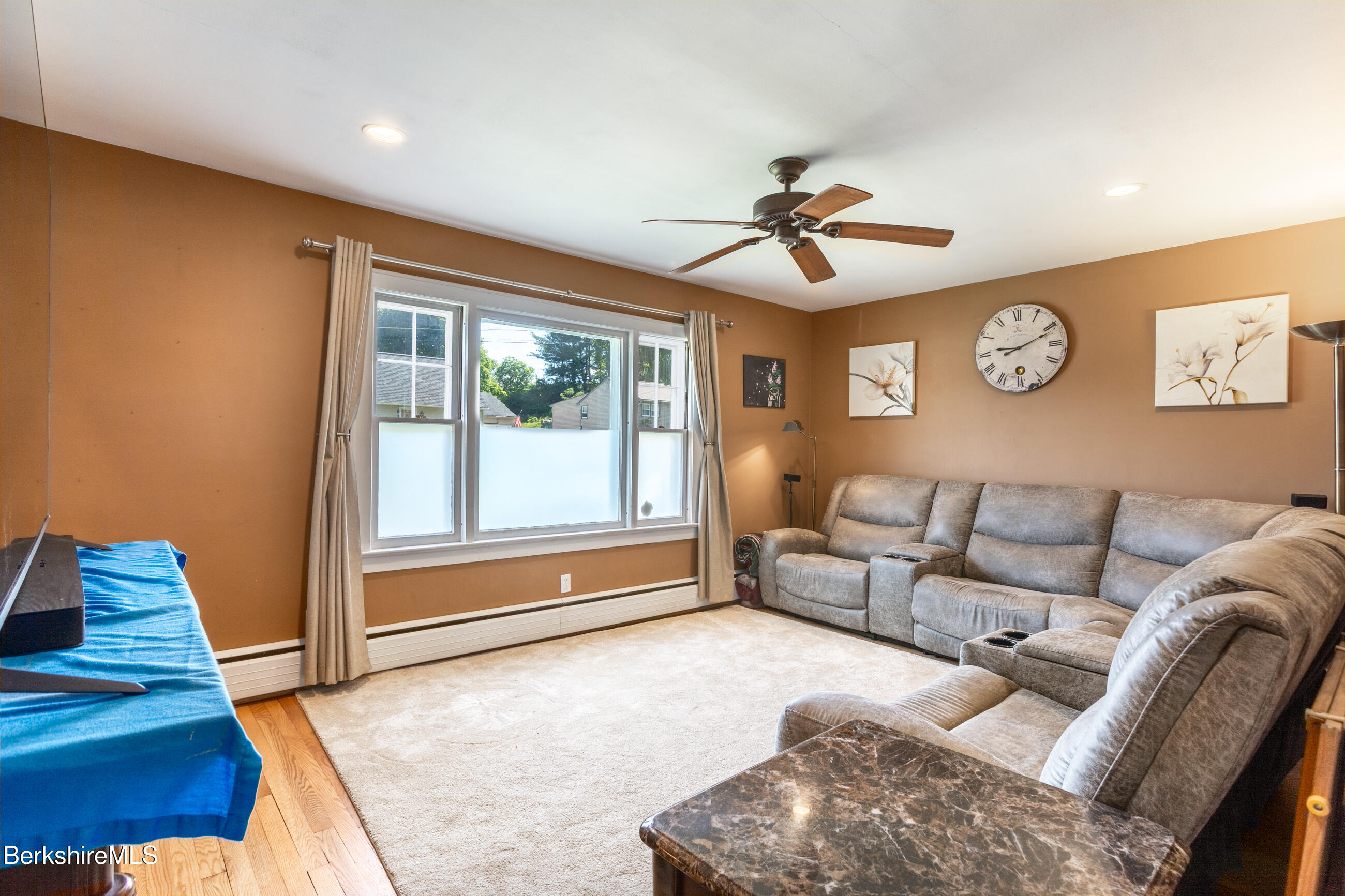 38 Velma Ave