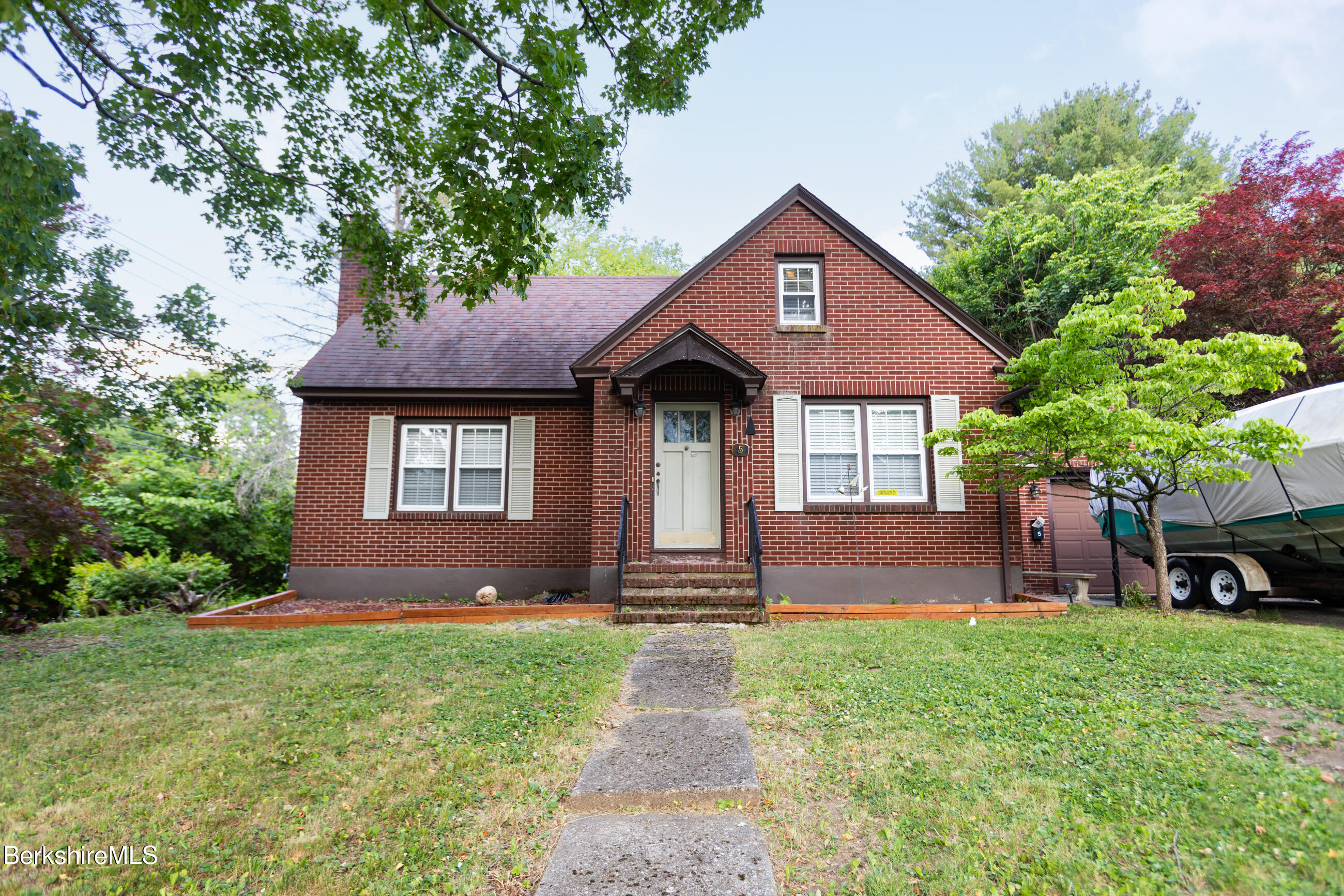 5 Putnam Ave