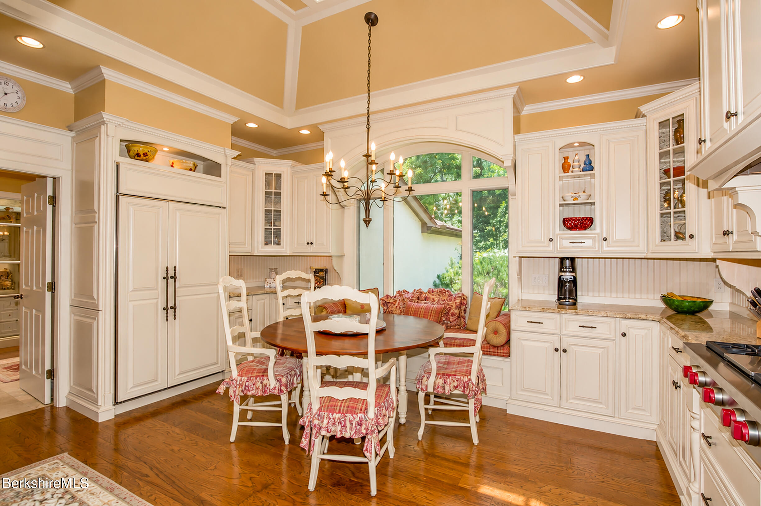 14 Fairway Dr