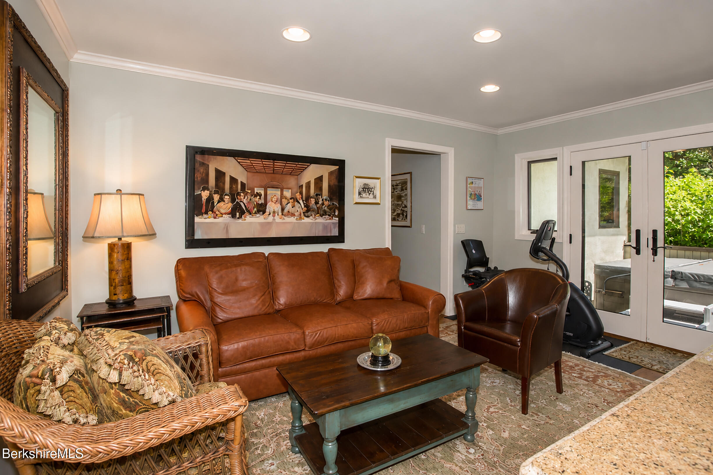 14 Fairway Dr