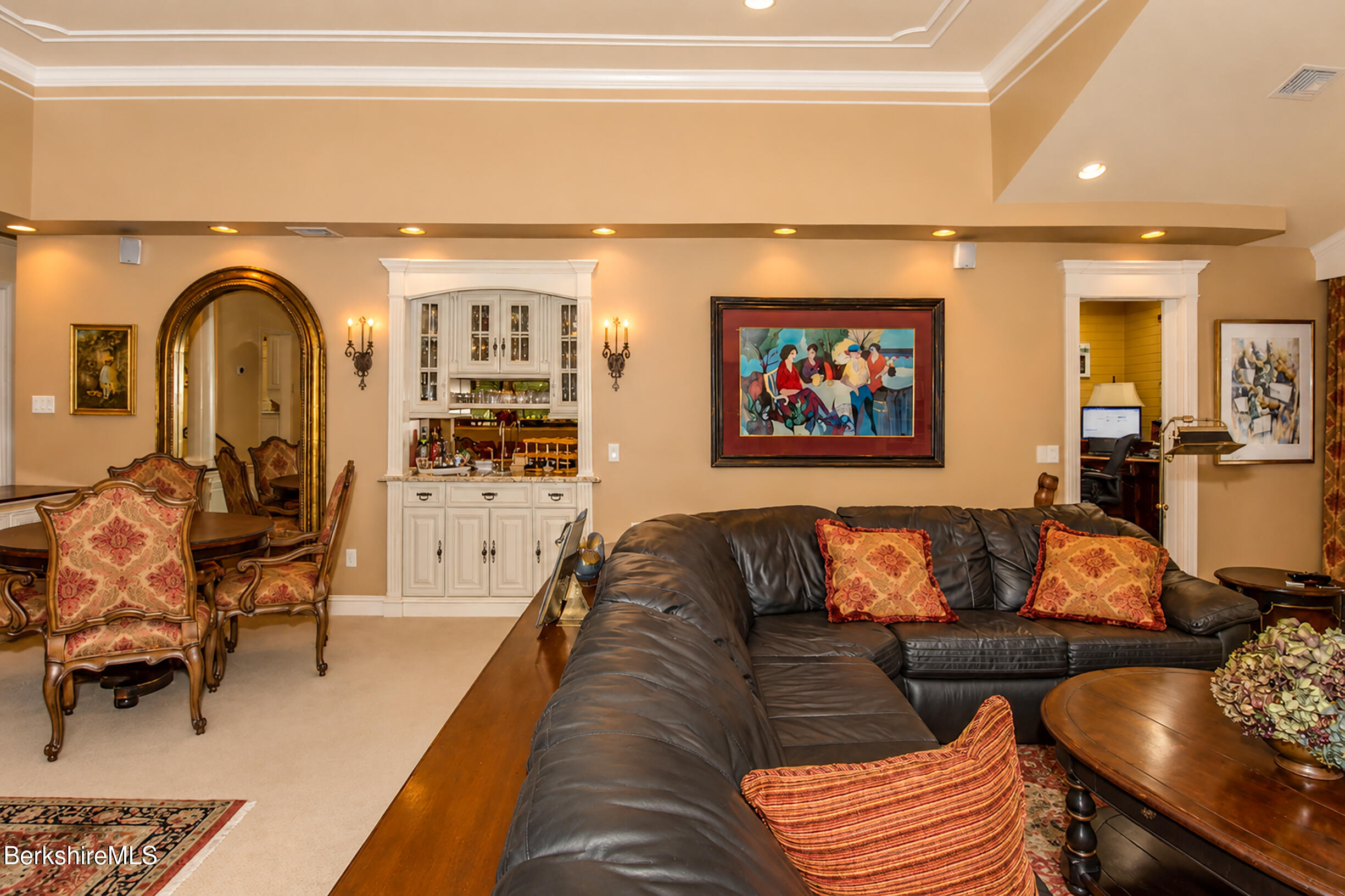 14 Fairway Dr