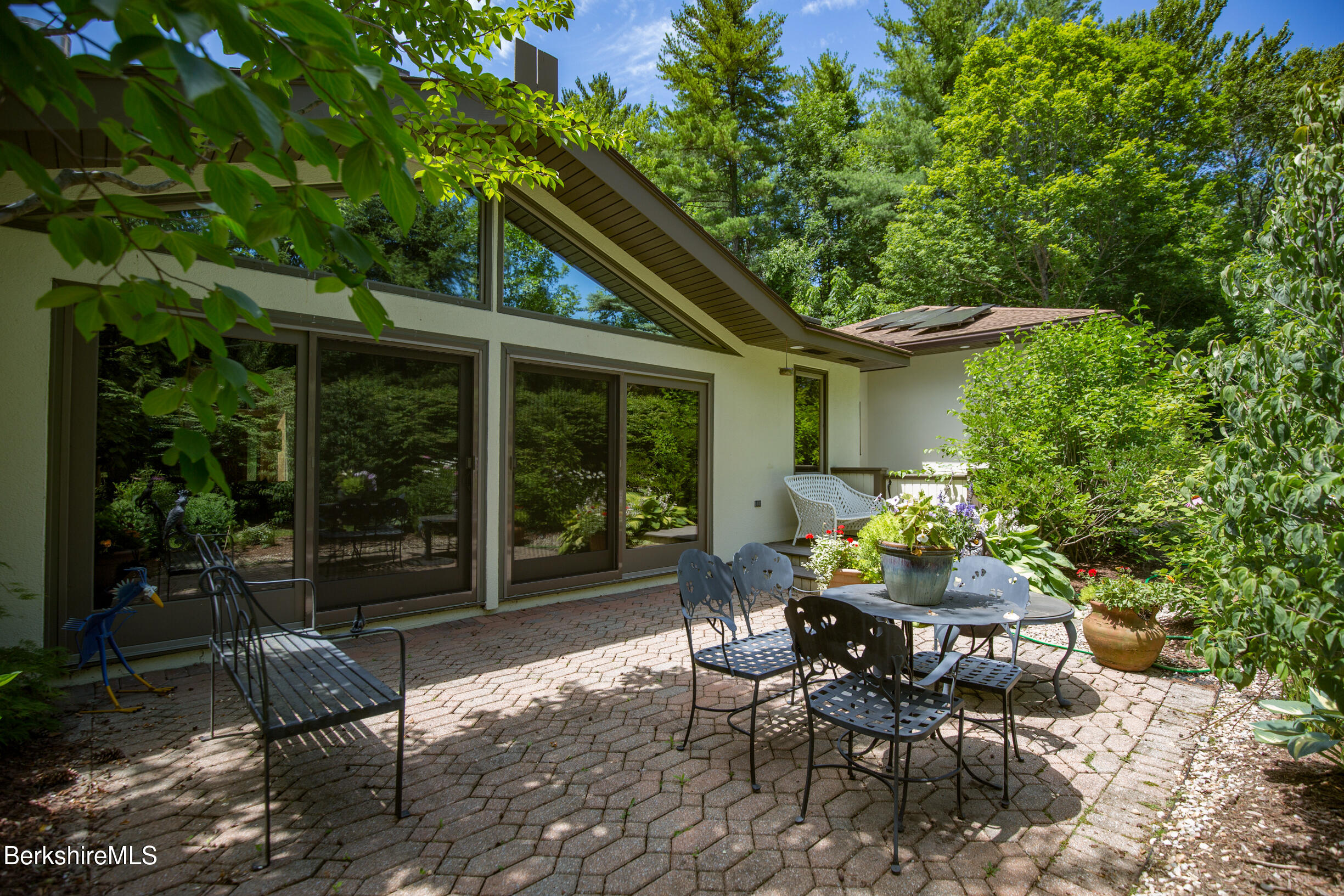 14 Fairway Dr