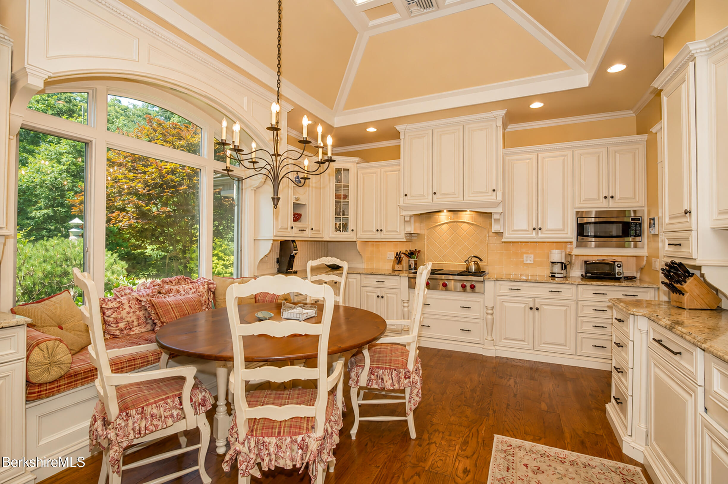 14 Fairway Dr
