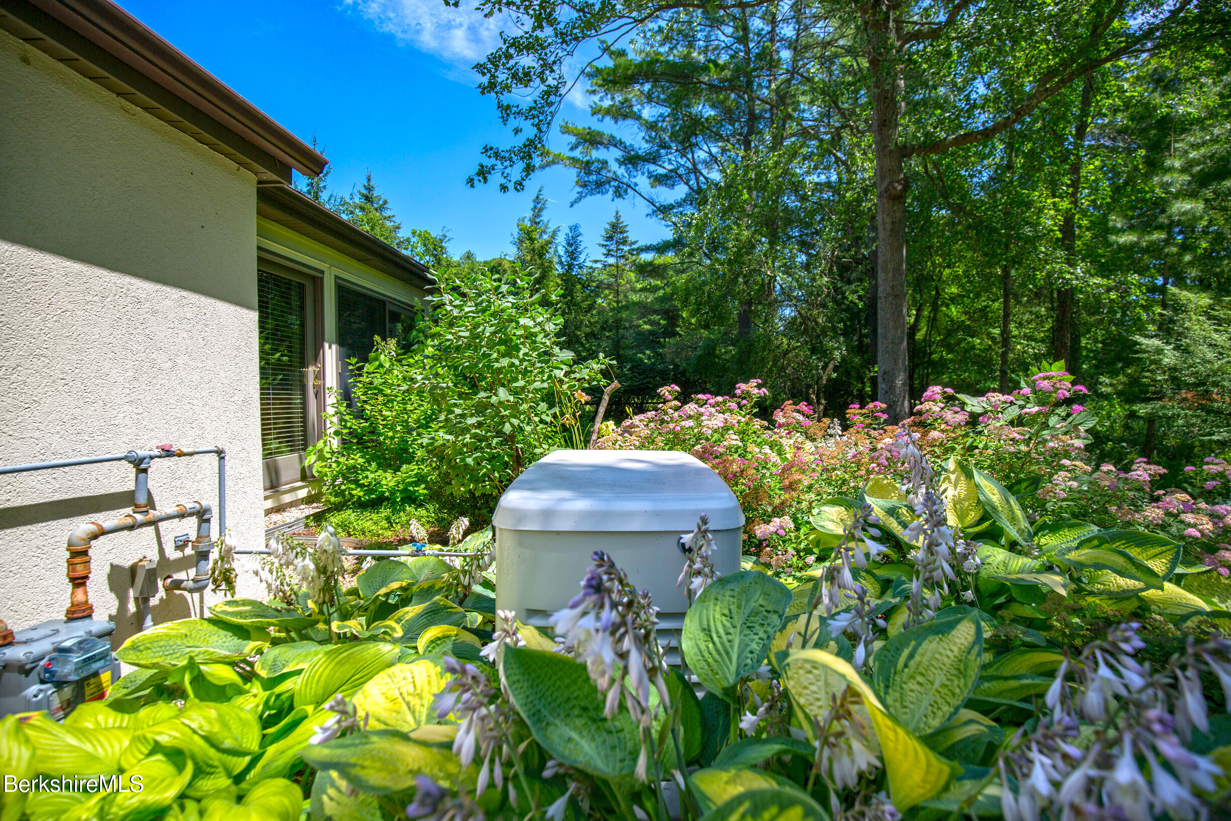 14 Fairway Dr