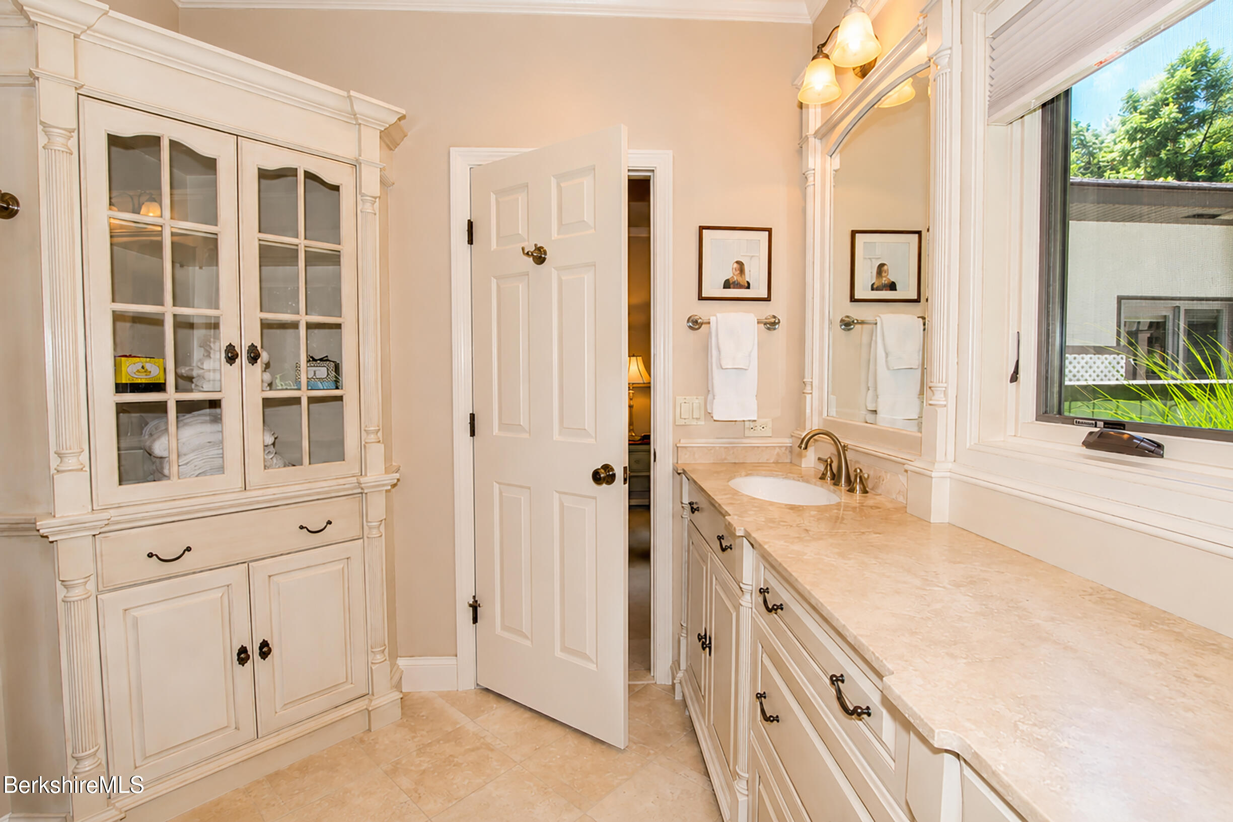 14 Fairway Dr