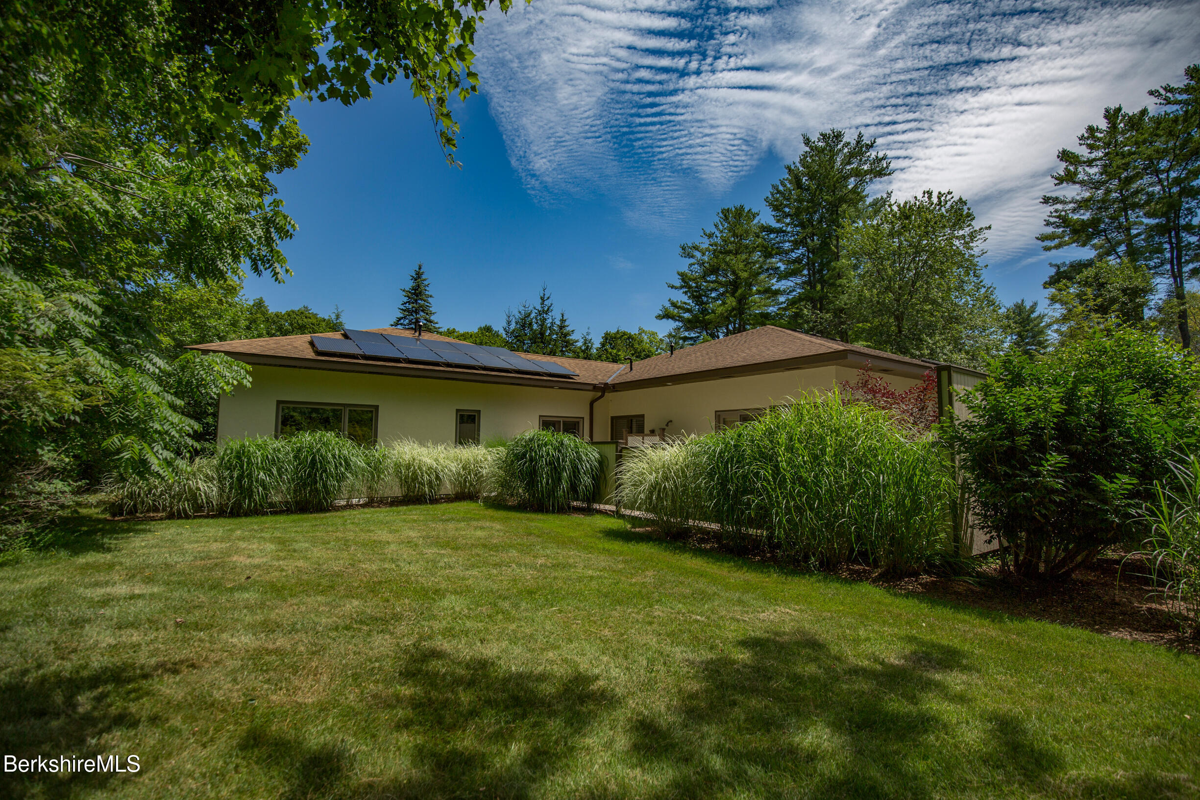 14 Fairway Dr