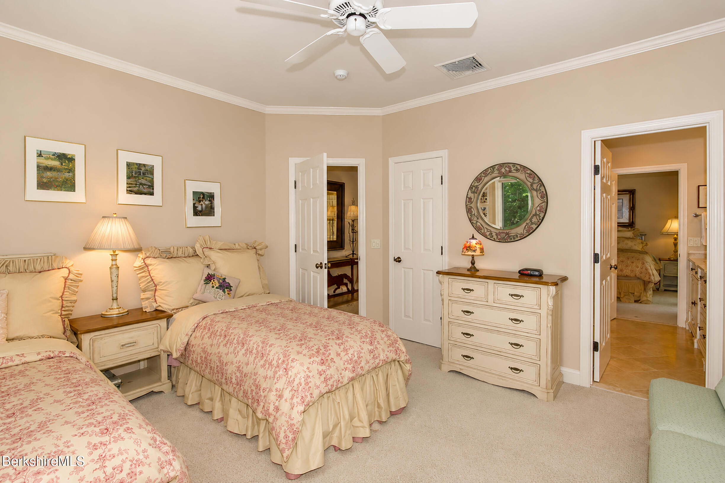 14 Fairway Dr