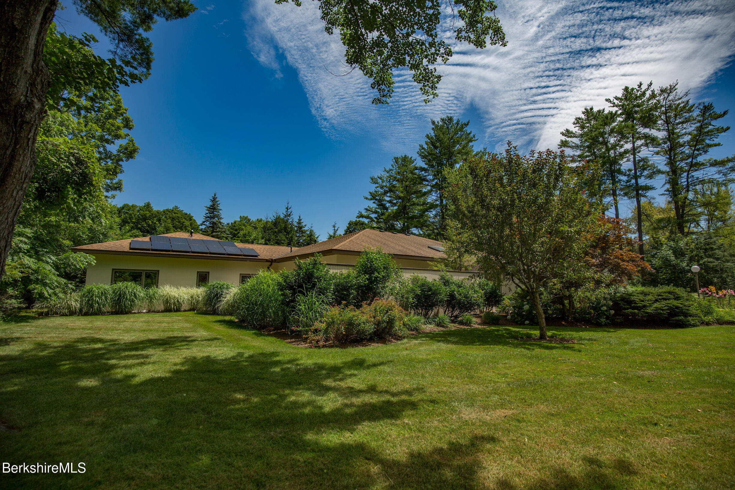 14 Fairway Dr
