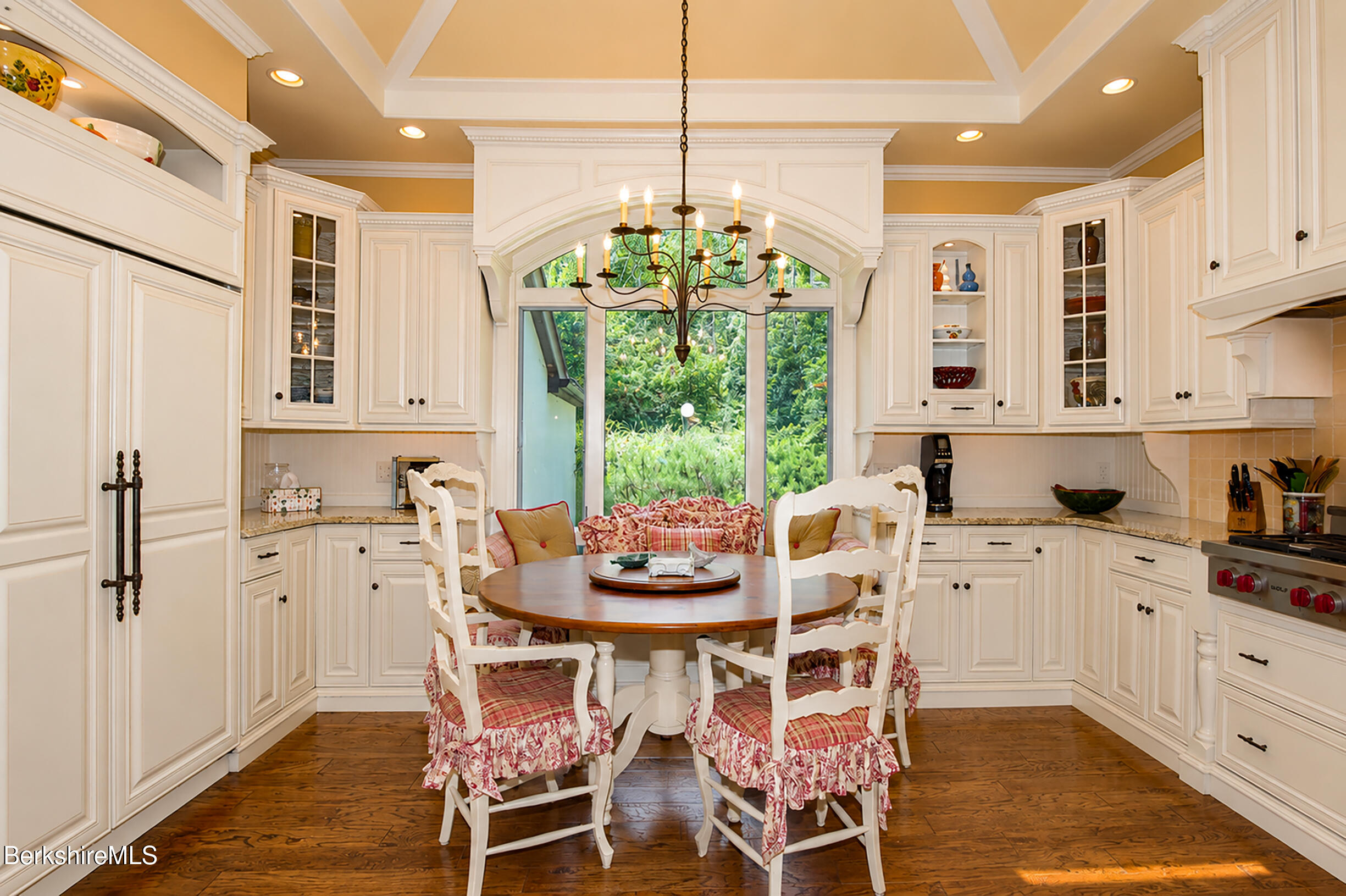 14 Fairway Dr