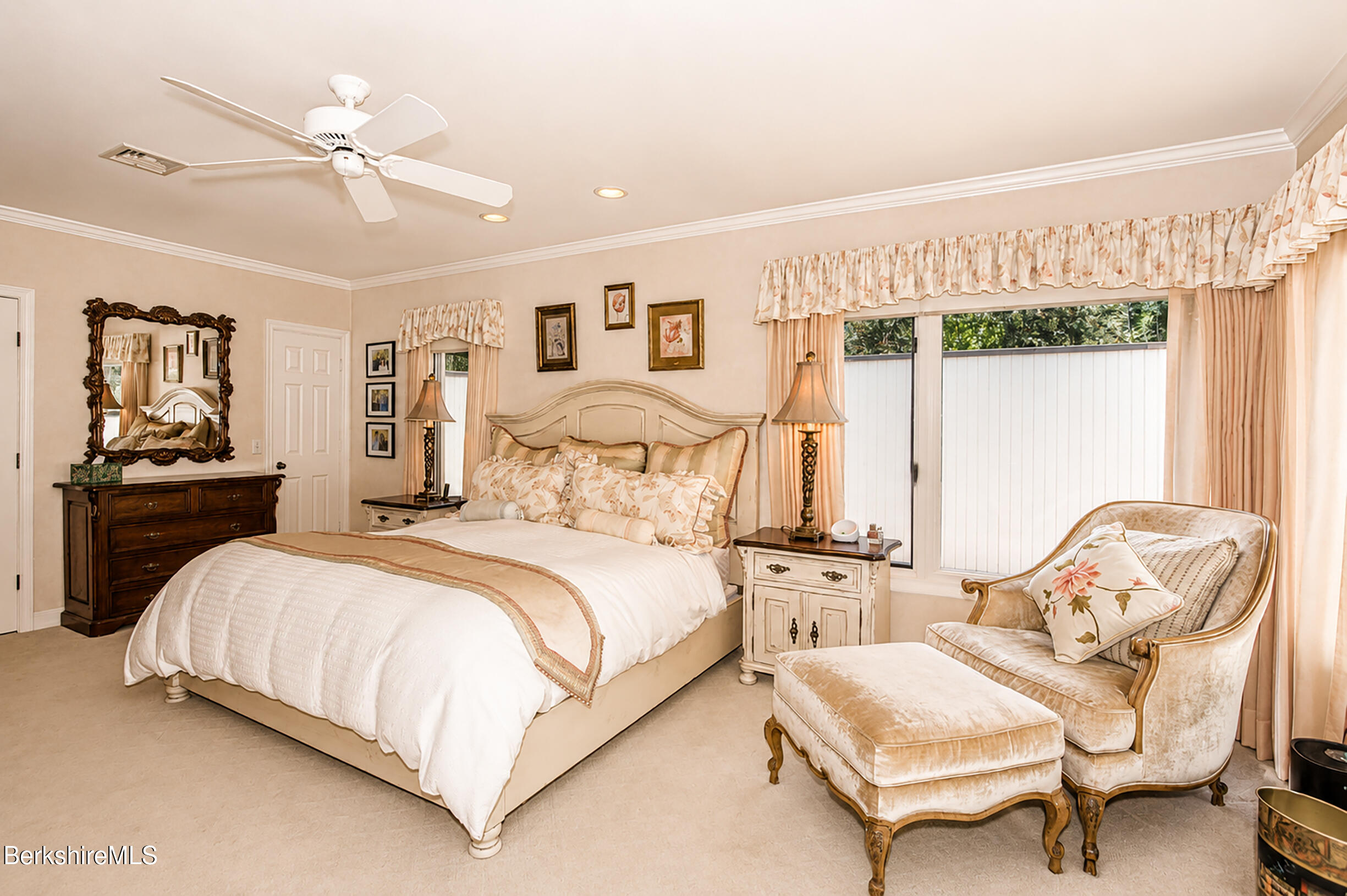 14 Fairway Dr