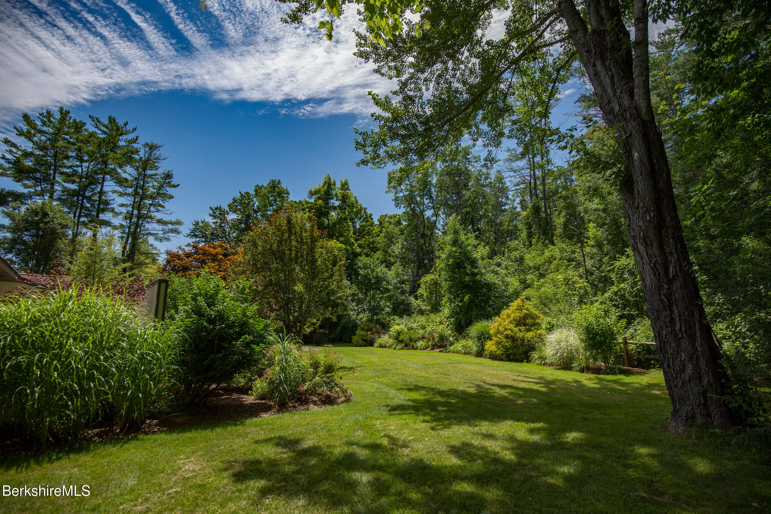 14 Fairway Dr