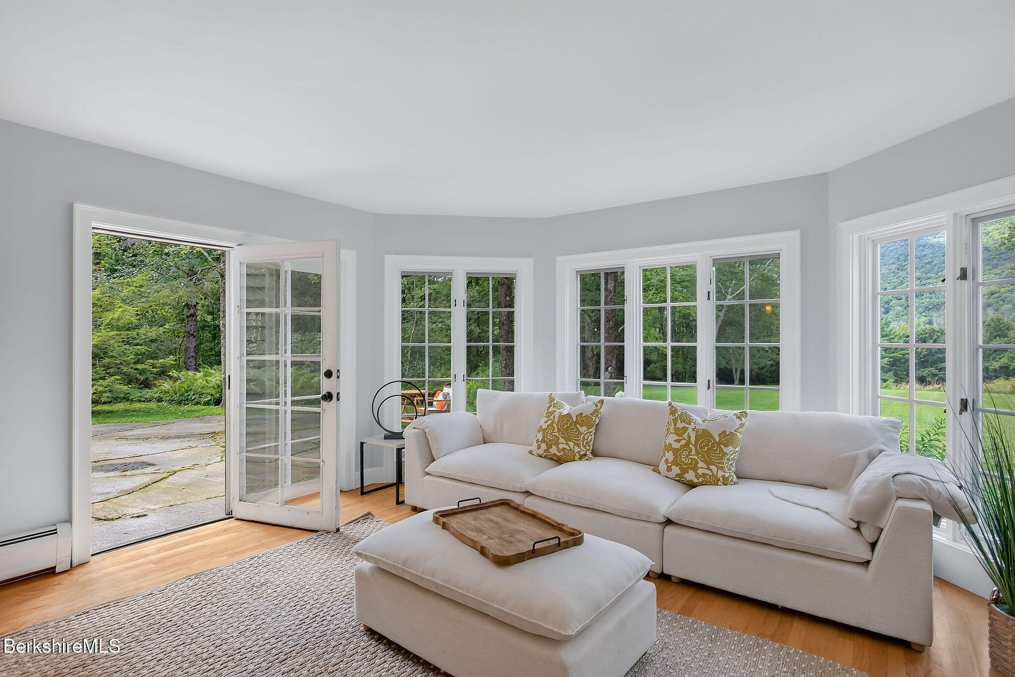 14 Old Tree Farm Rd