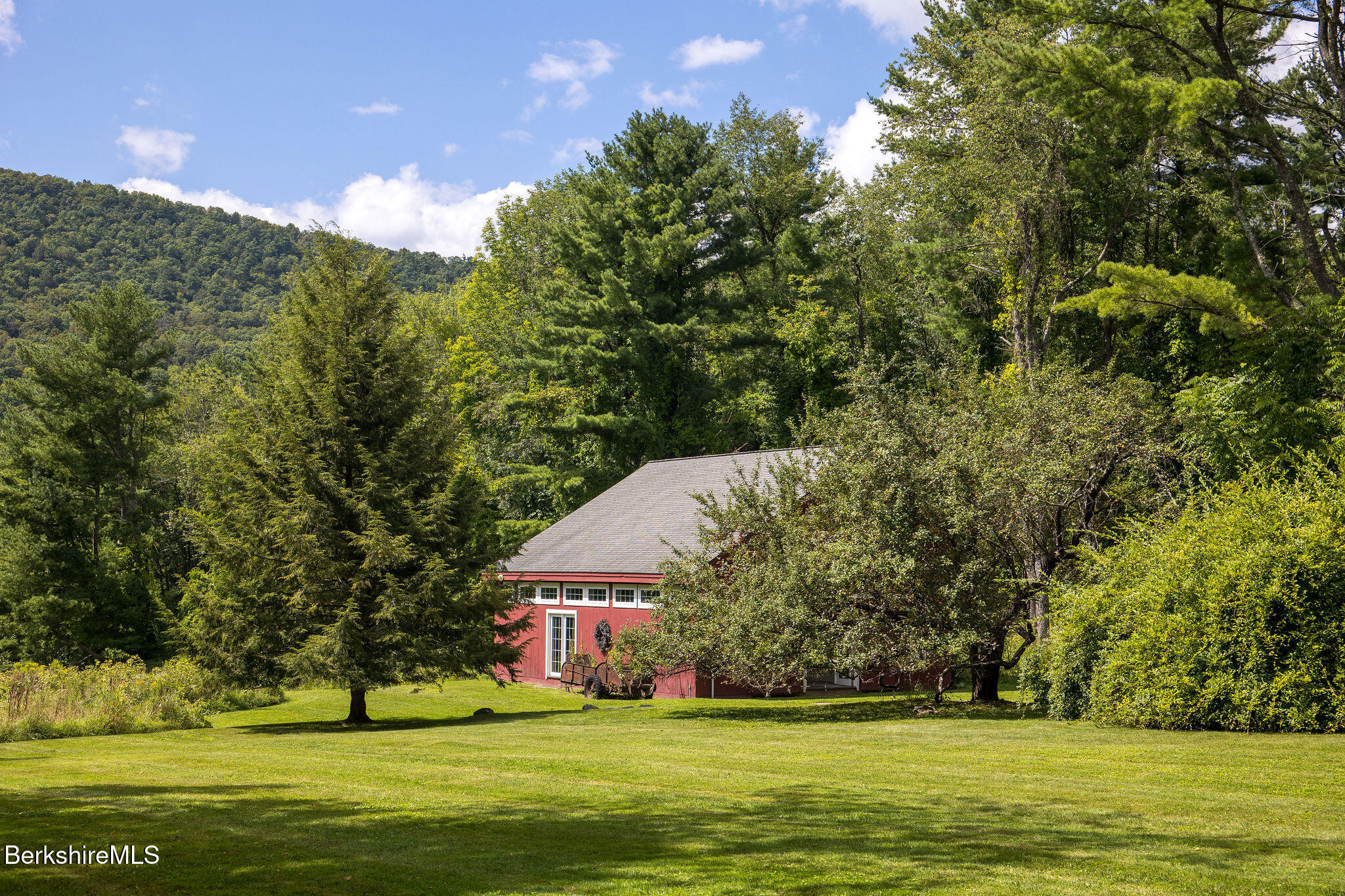 14 Old Tree Farm Rd