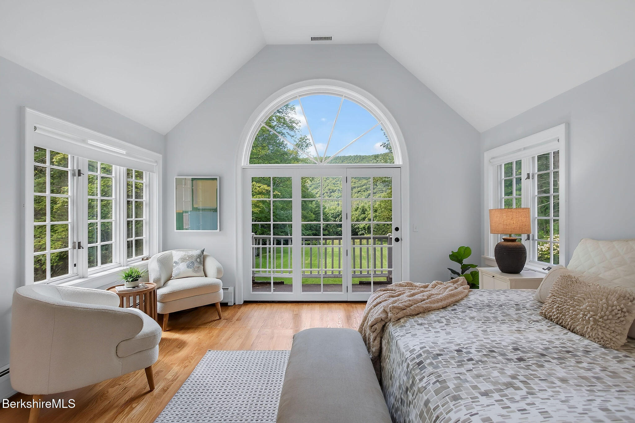 14 Old Tree Farm Rd