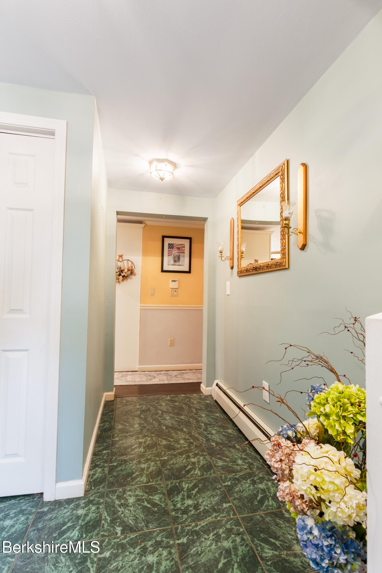 10 Caratina Dr