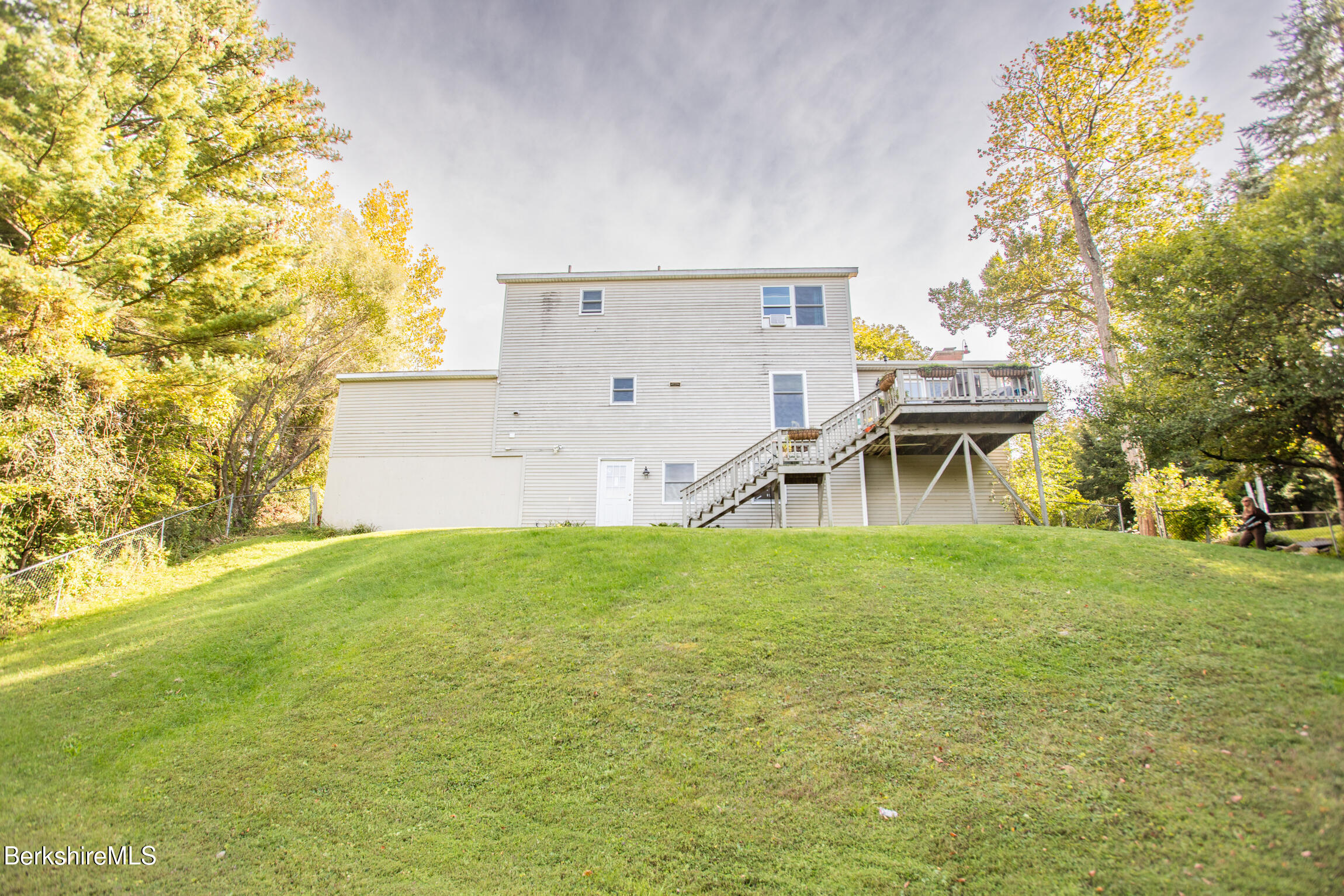 10 Caratina Dr