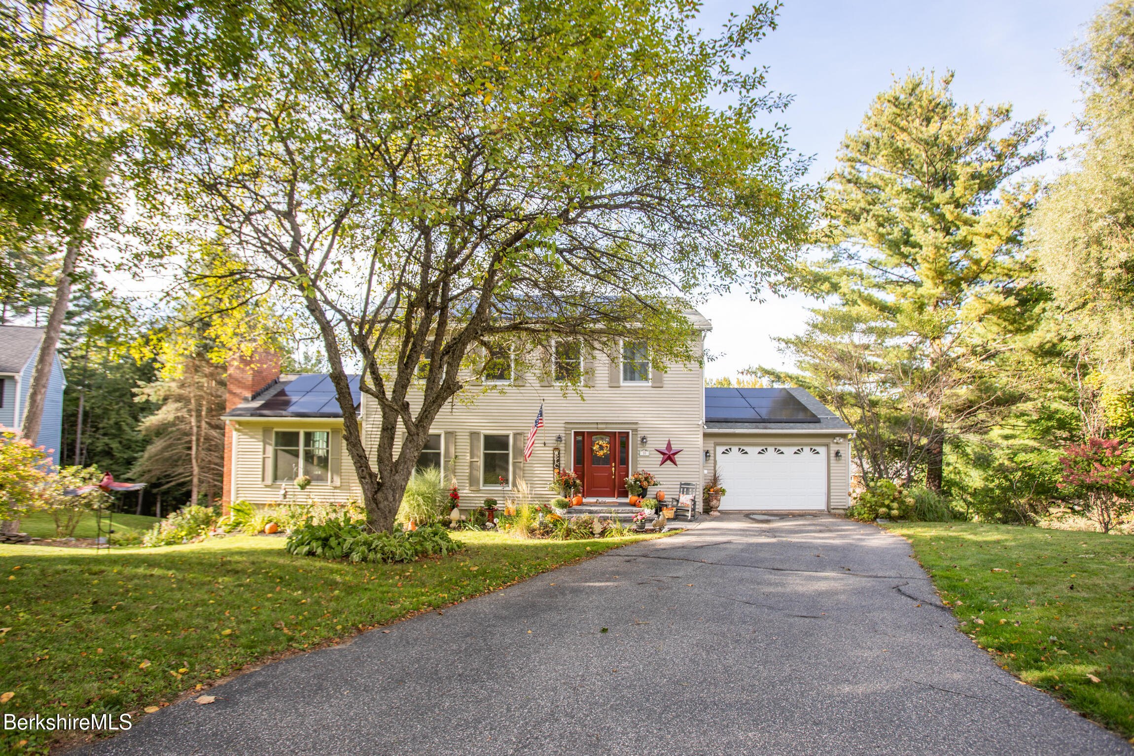 10 Caratina Dr