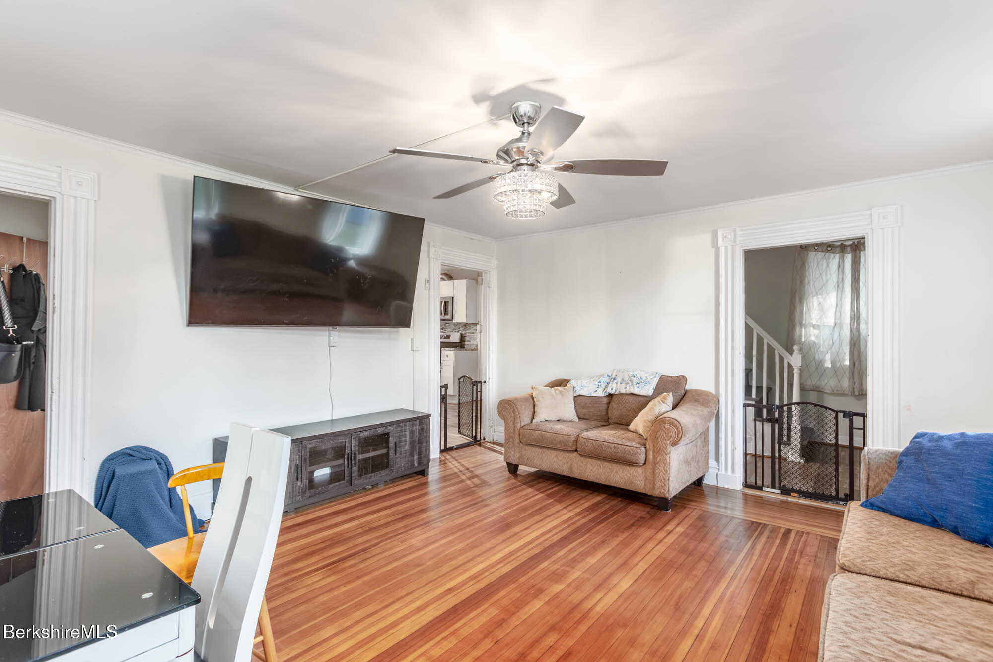 35 Danforth Ave