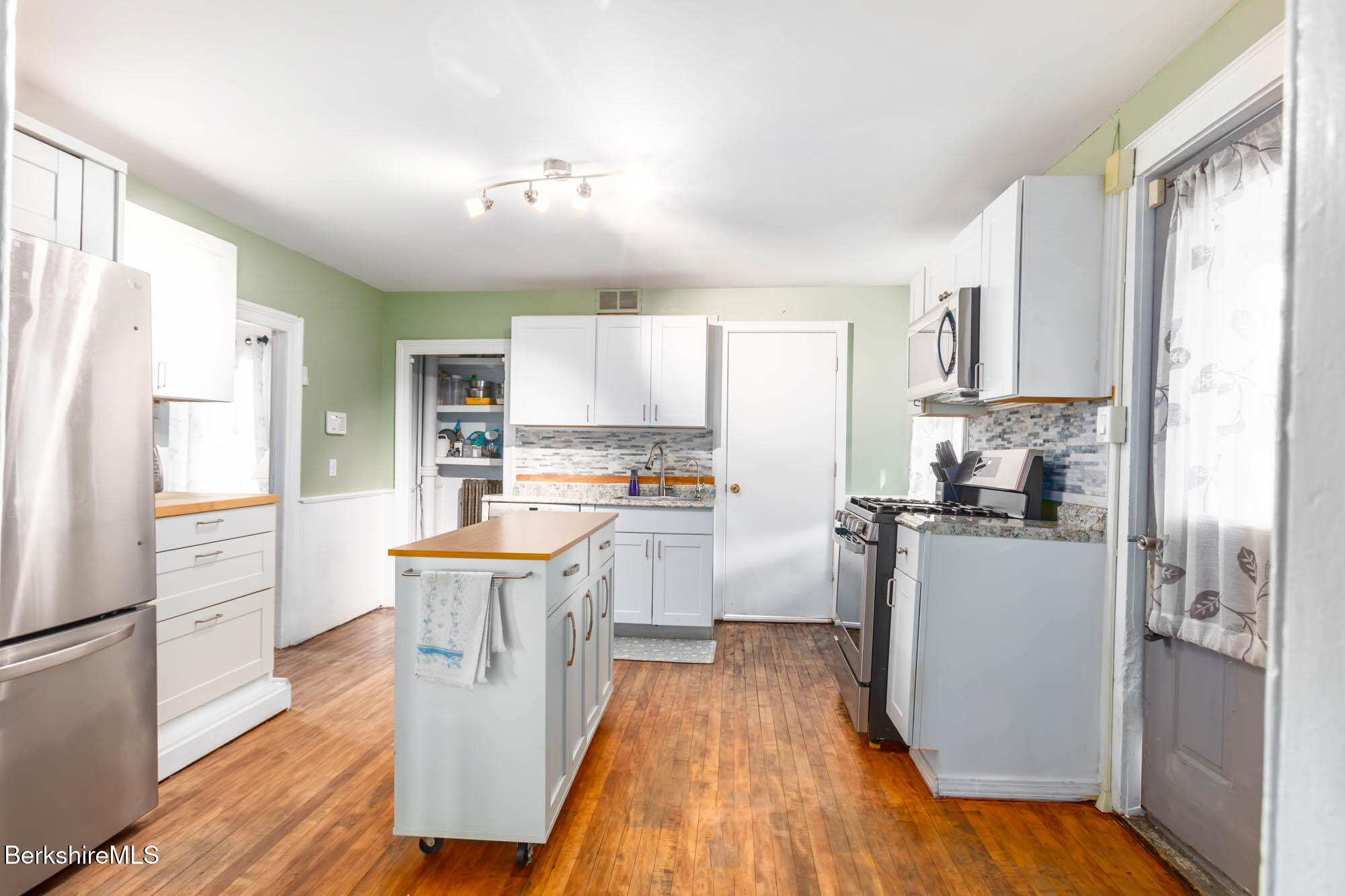 35 Danforth Ave
