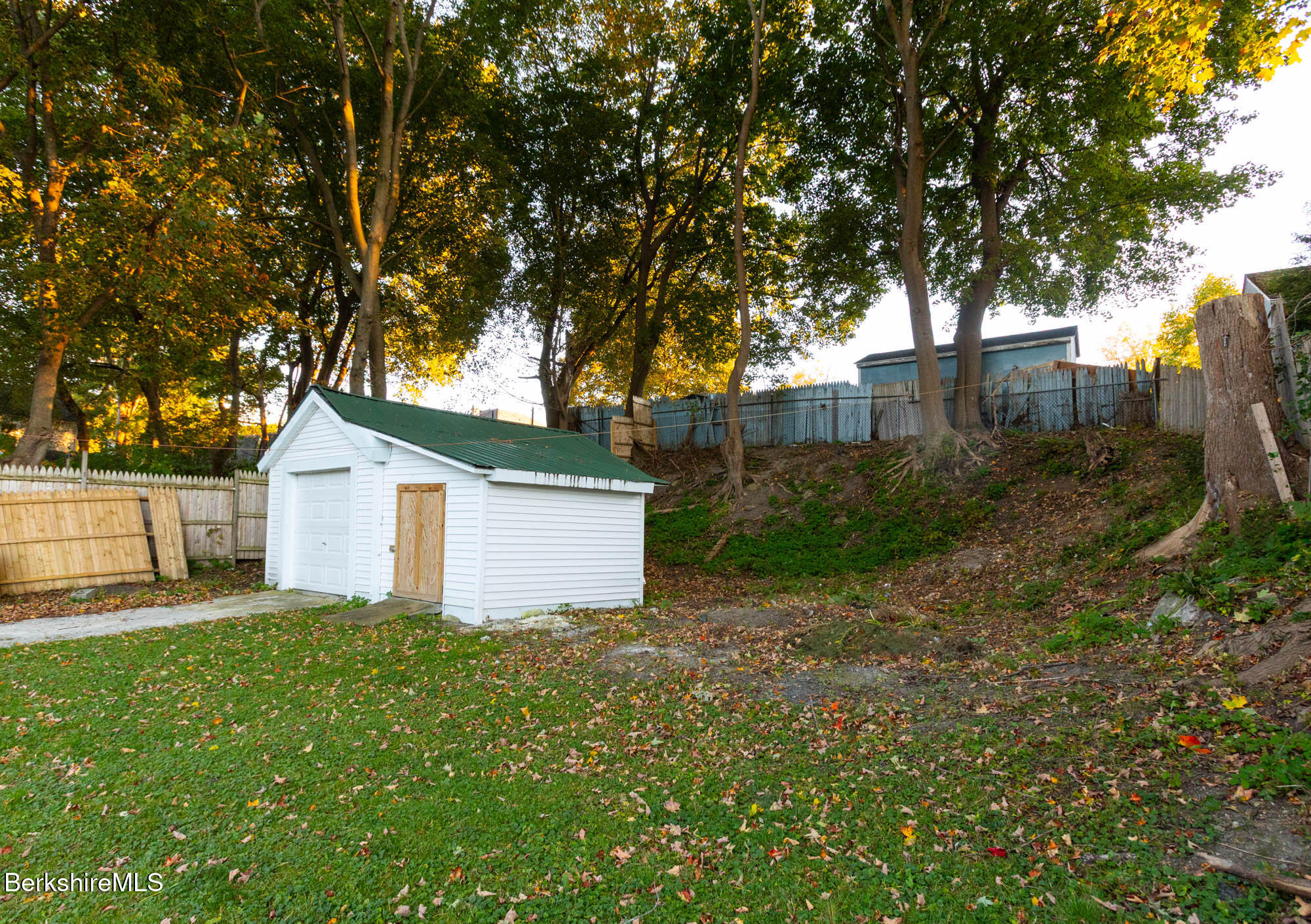 35 Danforth Ave
