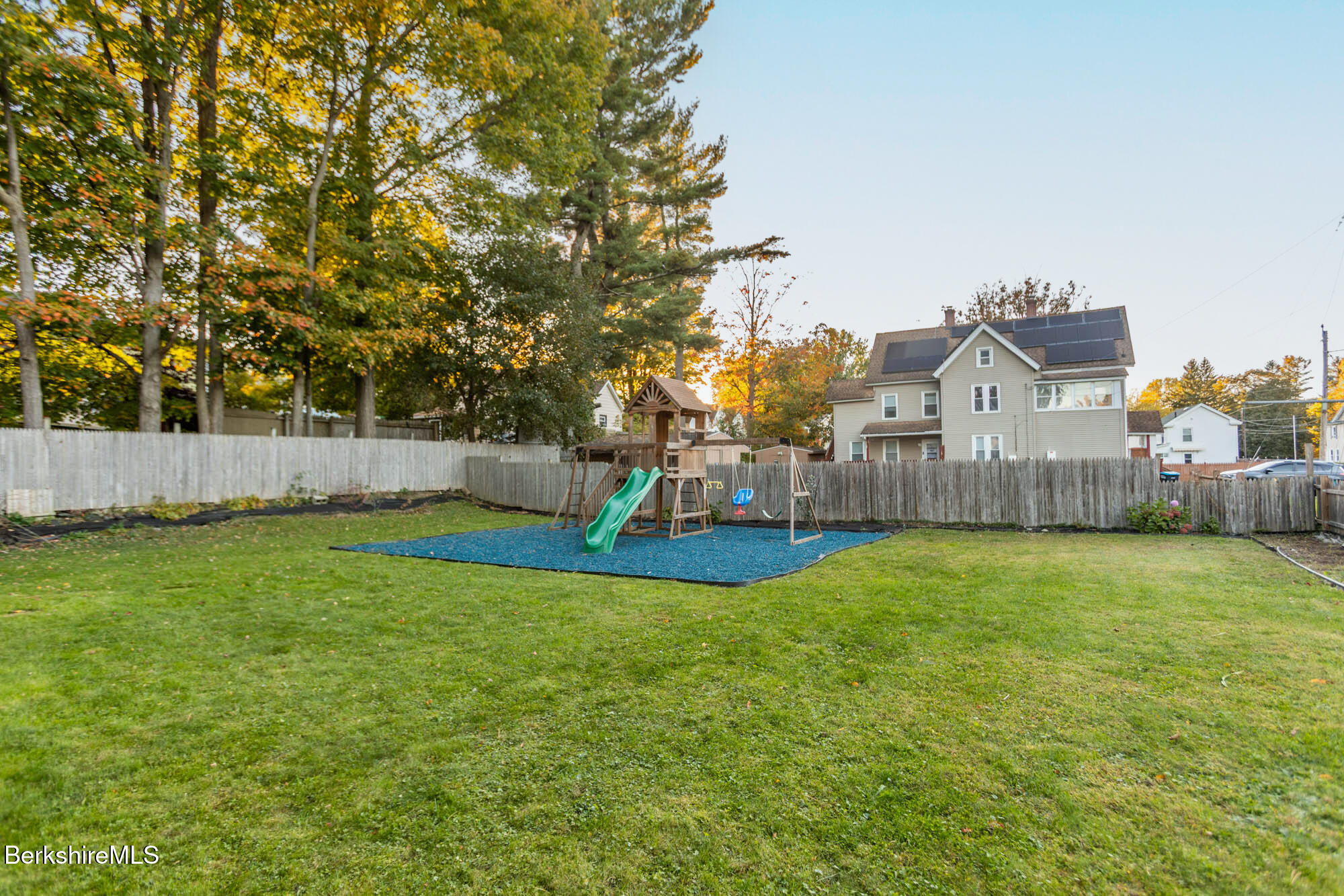 35 Danforth Ave