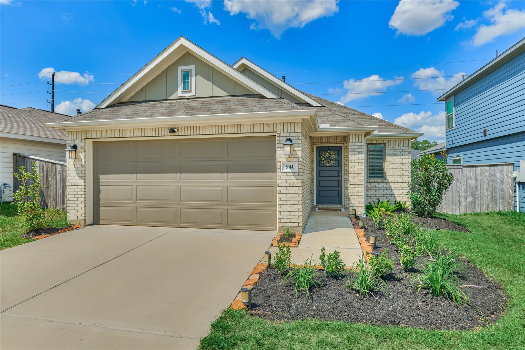941 Oak Mist Lane