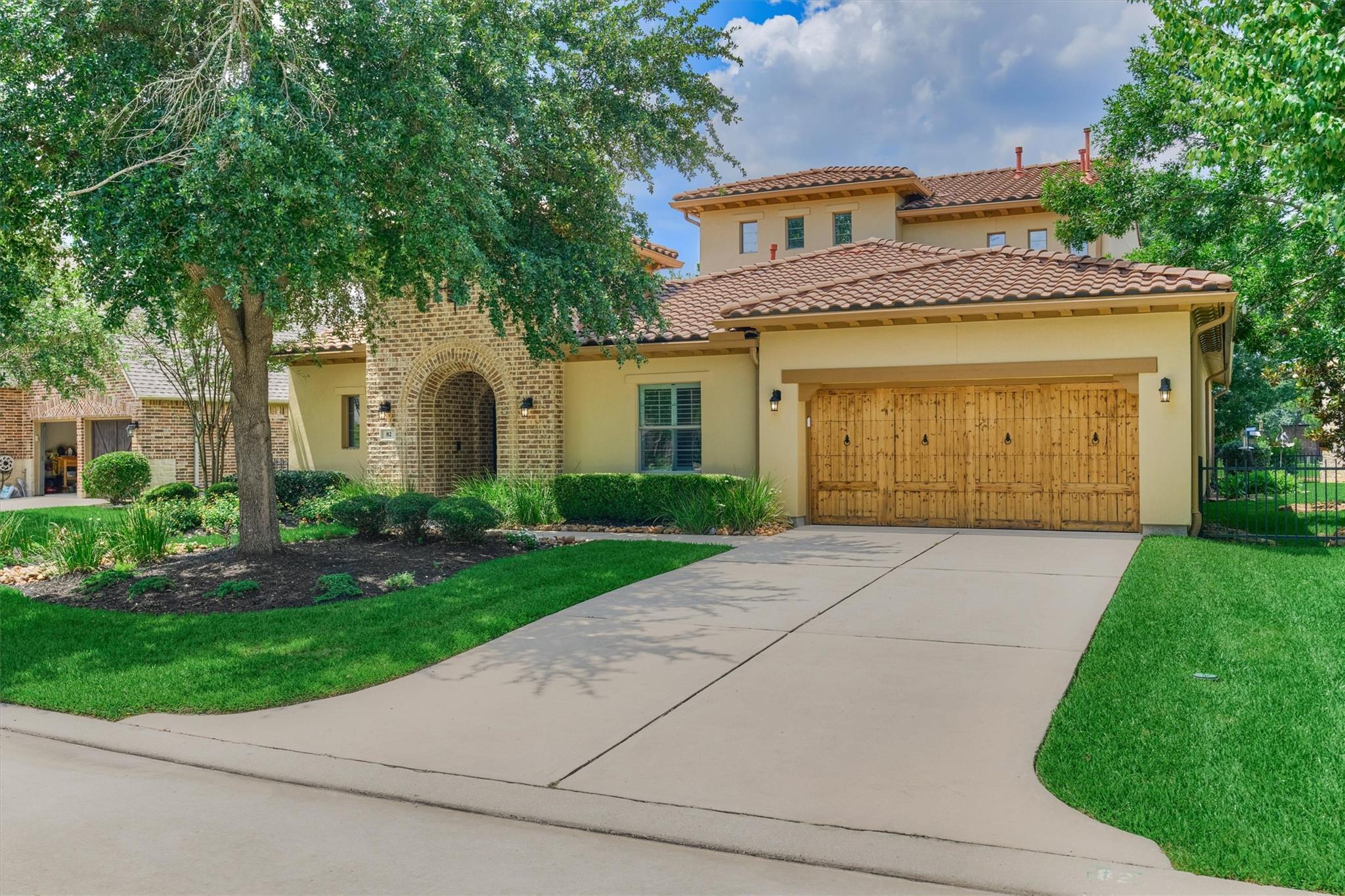 82 E Crystal Canyon Circle