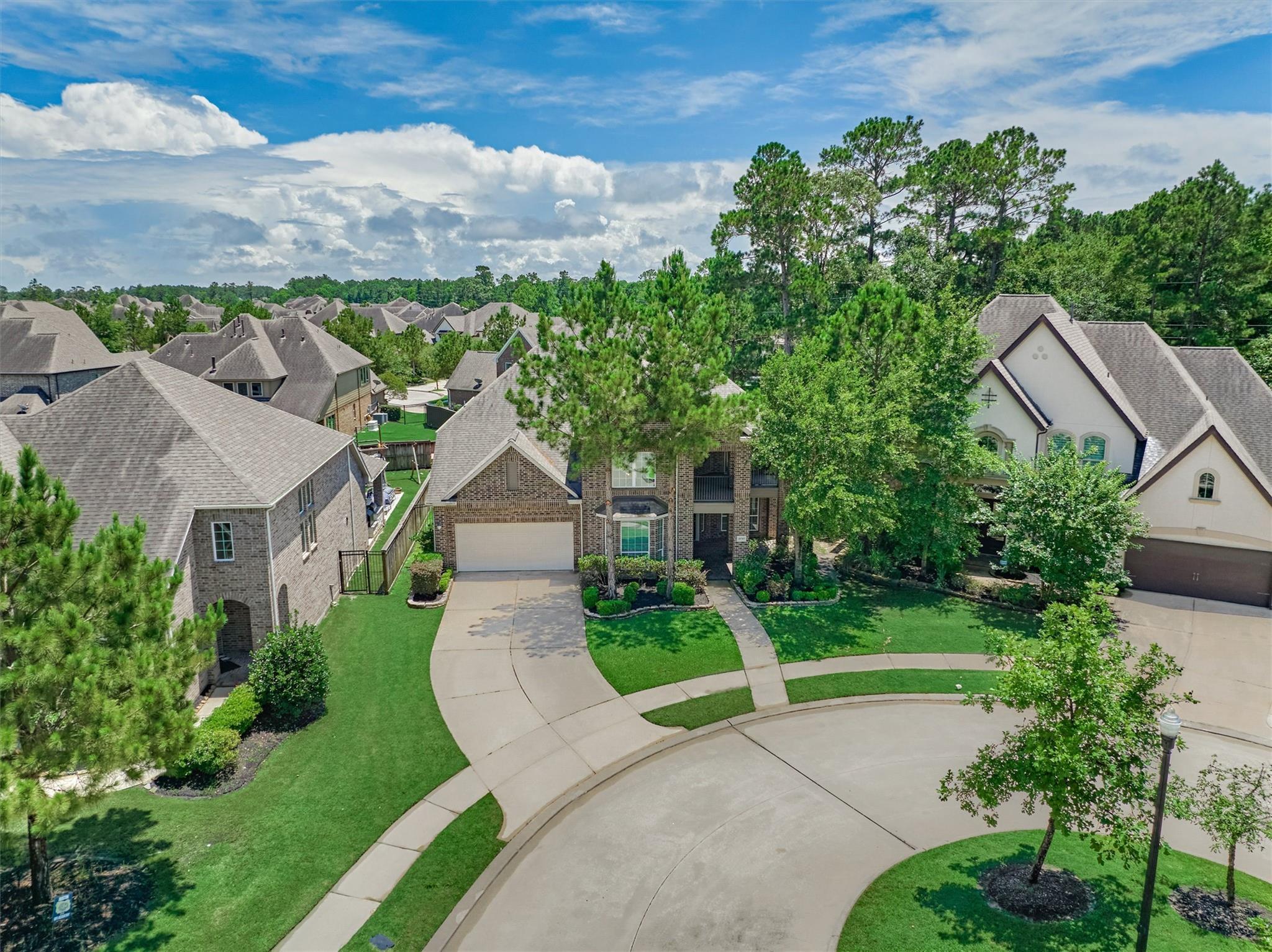 4043 Steep Woods Drive