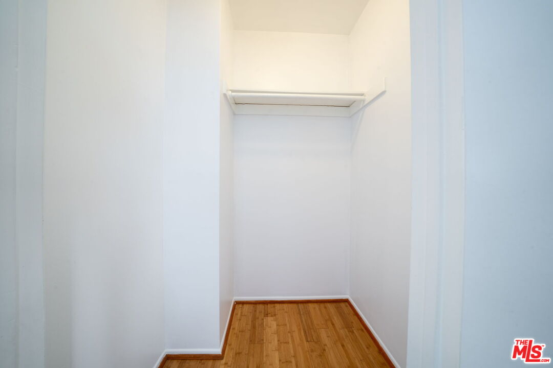 2453 Chelsea Pl Unit: 3