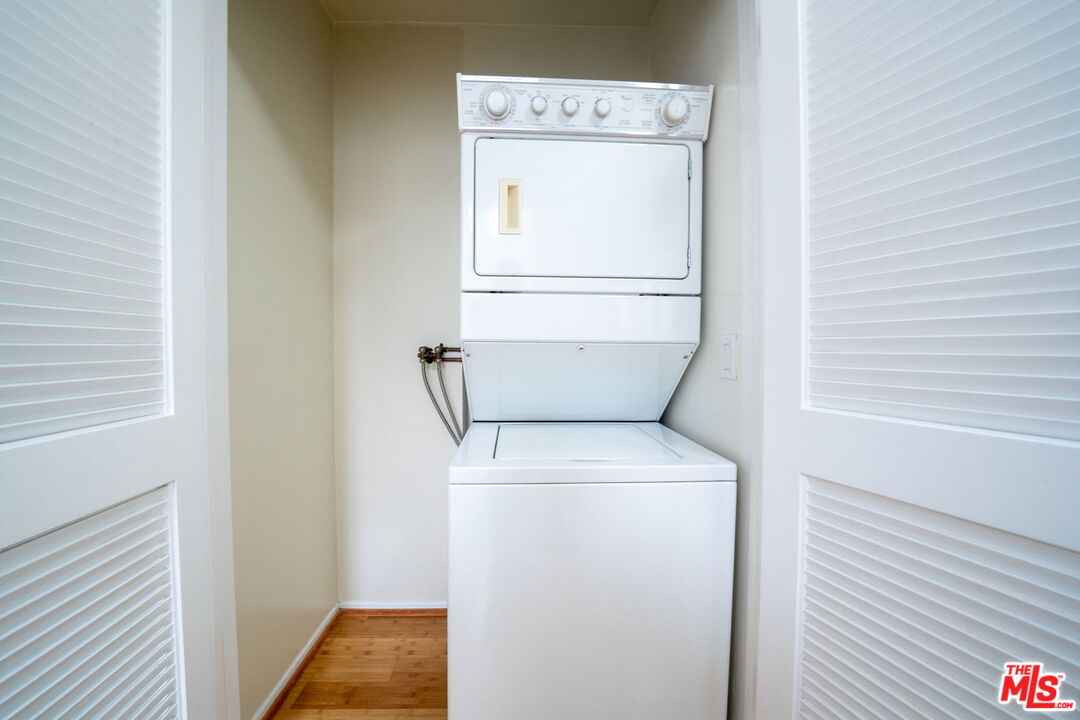 2453 Chelsea Pl Unit: 3