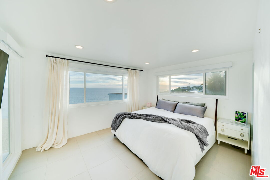 18203 Coastline Dr Unit: 14