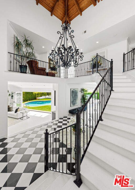 1423 Floresta Pl