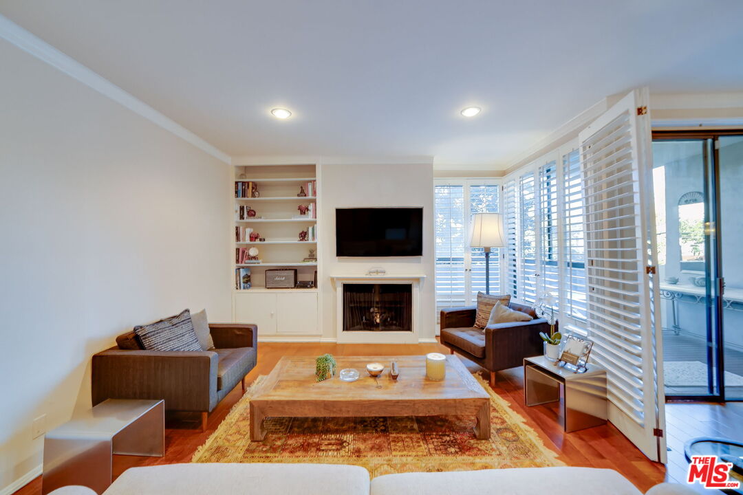 12115 San Vicente Blvd Unit: 303