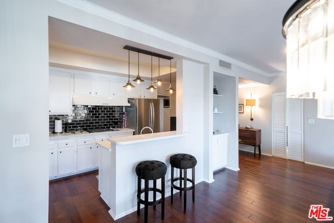 12115 San Vicente Blvd Unit: 303