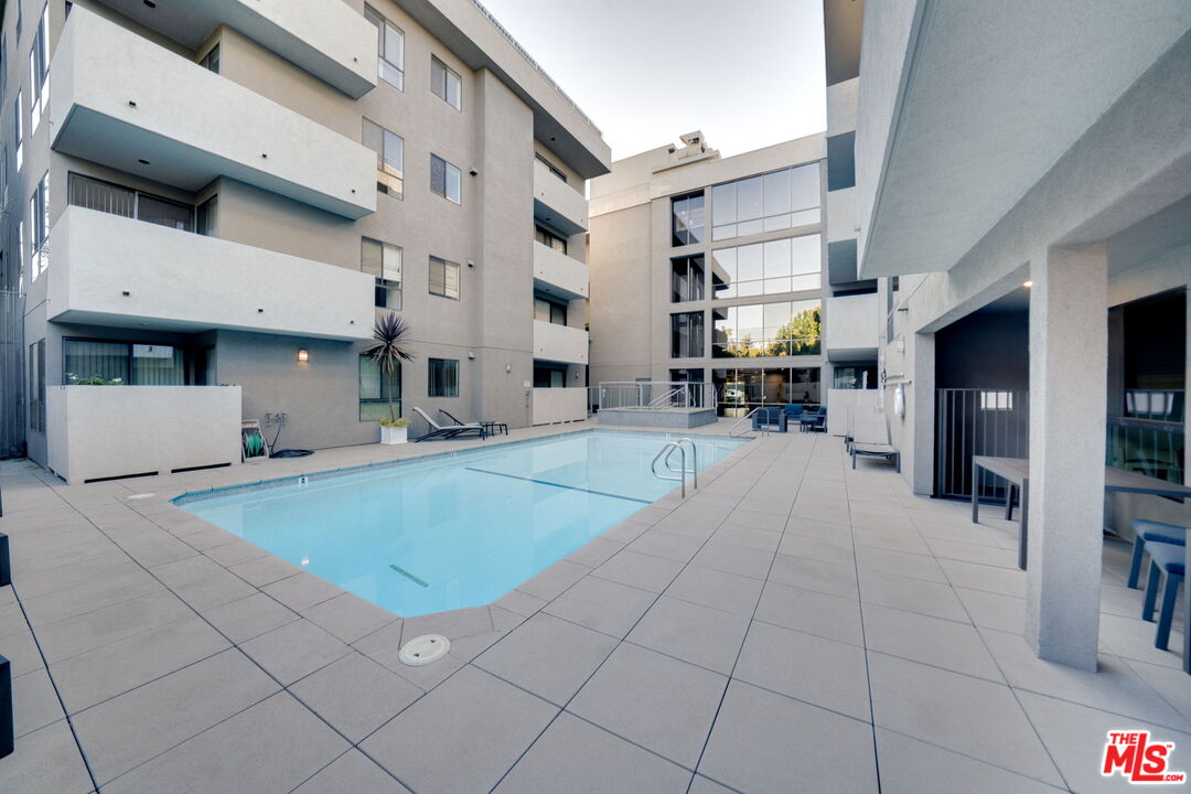 12115 San Vicente Blvd Unit: 303