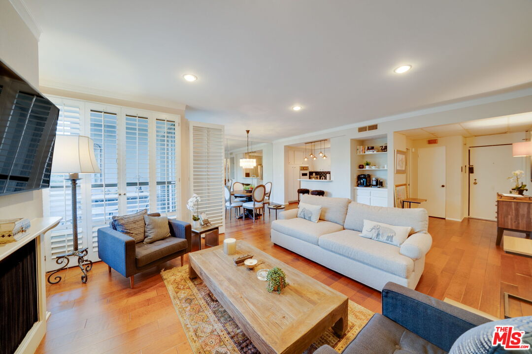 12115 San Vicente Blvd Unit: 303