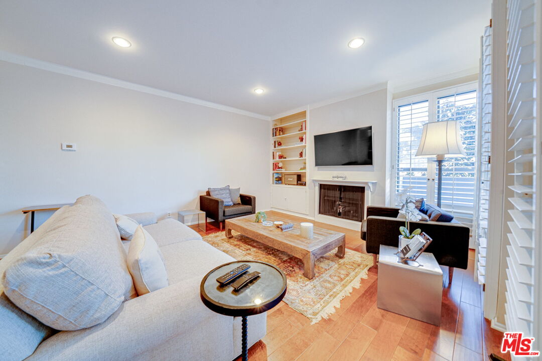 12115 San Vicente Blvd Unit: 303