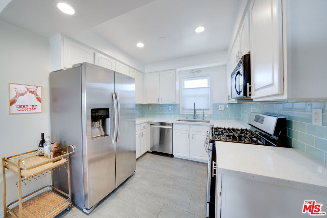 11646 Chenault St Unit: 28