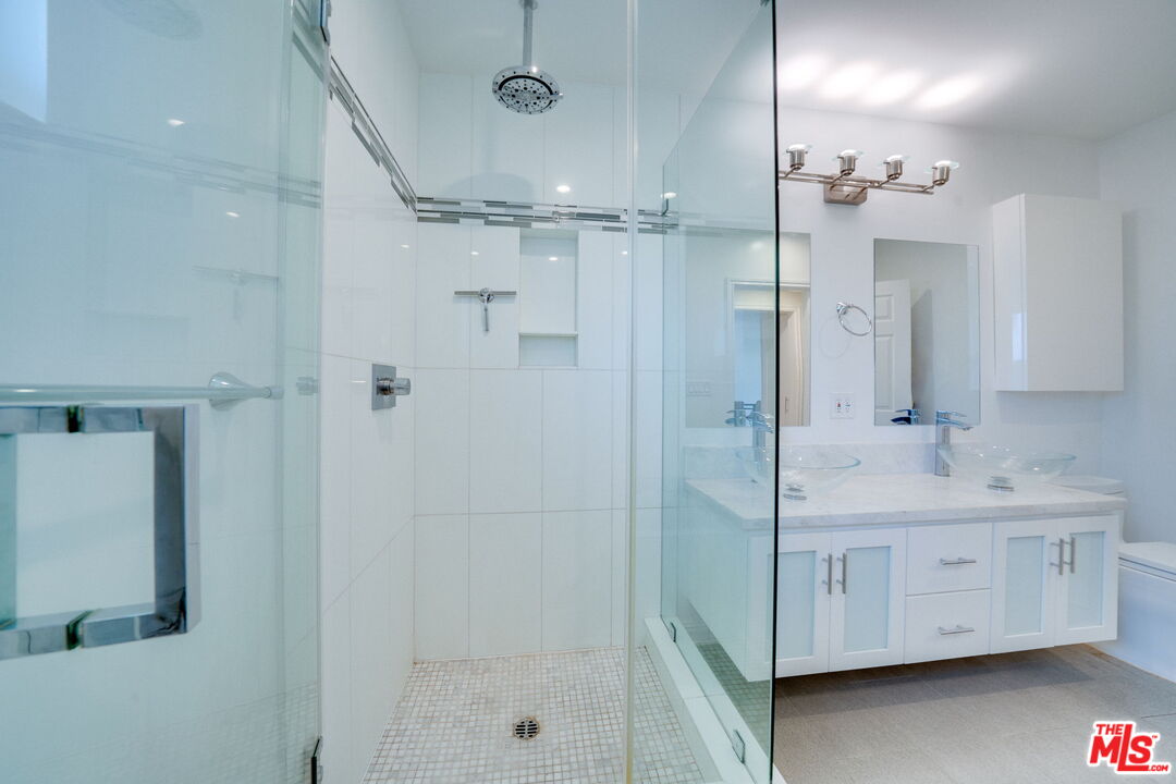 11646 Chenault St Unit: 28