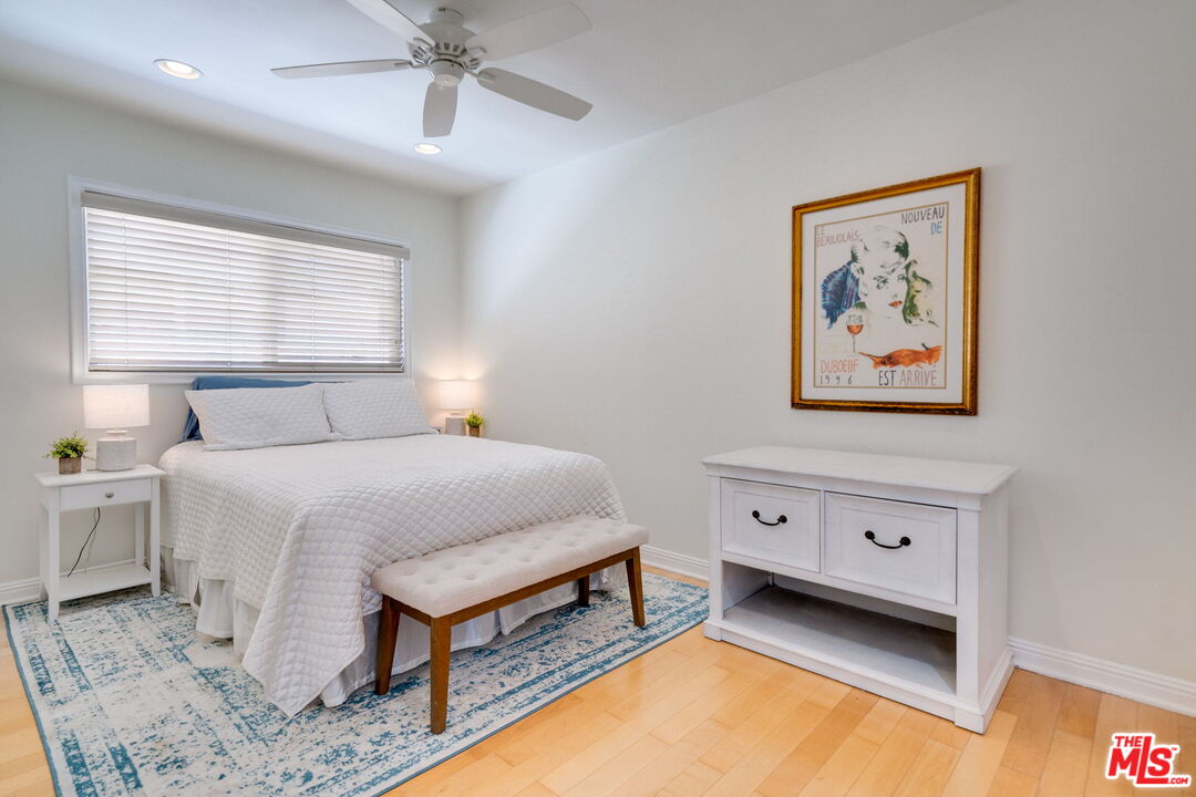 11646 Chenault St Unit: 28