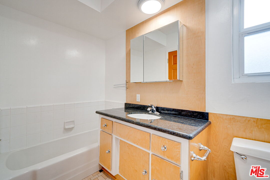 1131 14th St Unit: 3