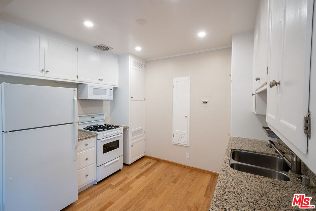 1037 Euclid St Unit: A