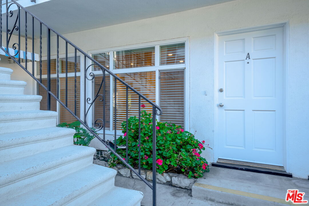 1037 Euclid St Unit: A