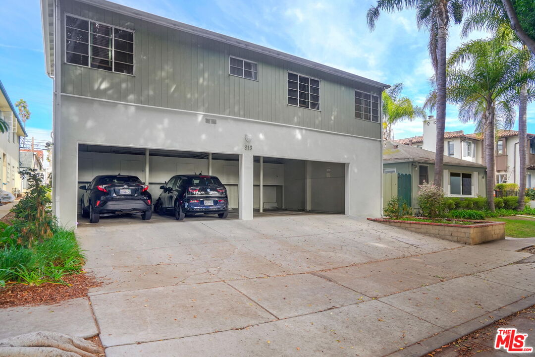 913 20th St Unit: 6