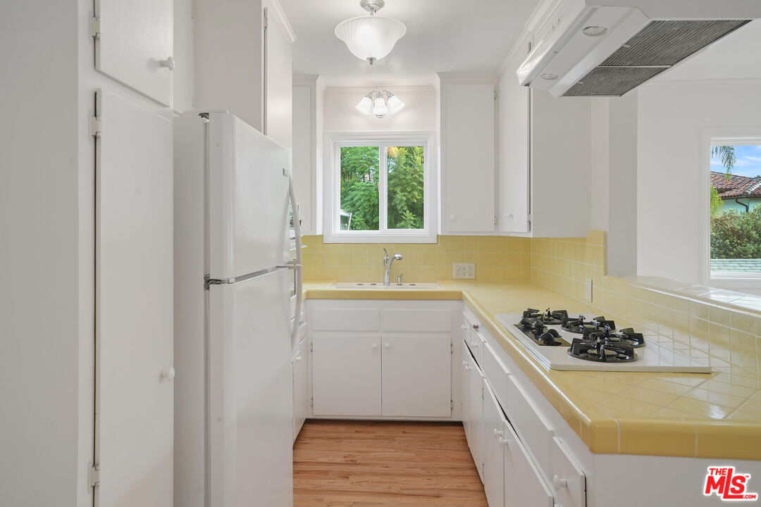 913 20th St Unit: 6