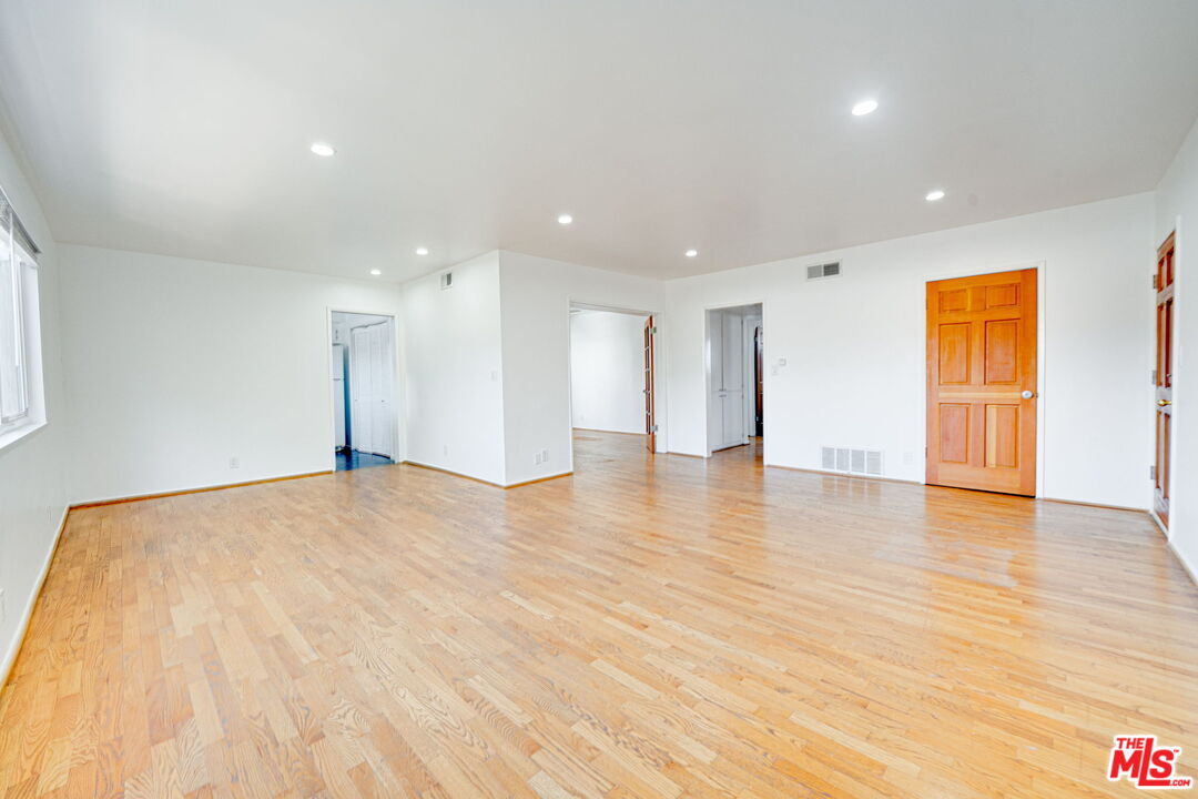 1131 14th St Unit: 8