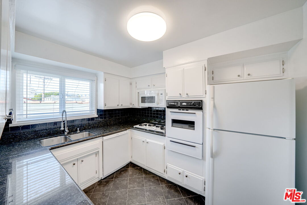 1131 14th St Unit: 8