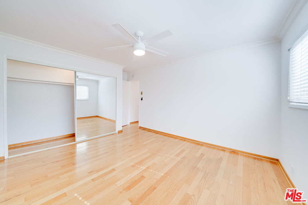 230 Bicknell Ave Unit: 104